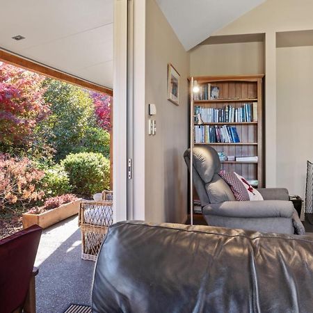 Fairway Cottage - Hanmer Springs Holiday Home エクステリア 写真